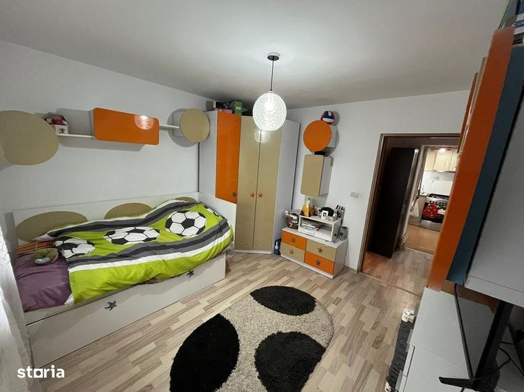 Apartament 3 camere -Zona Sud - 70 mp - 78000 euro negociabil - 7