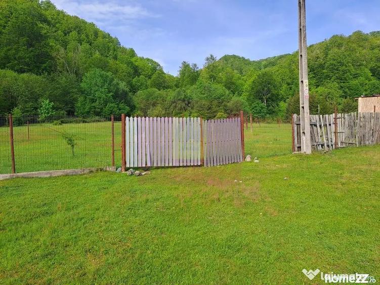 Teren de 834 mp, în Berevoești