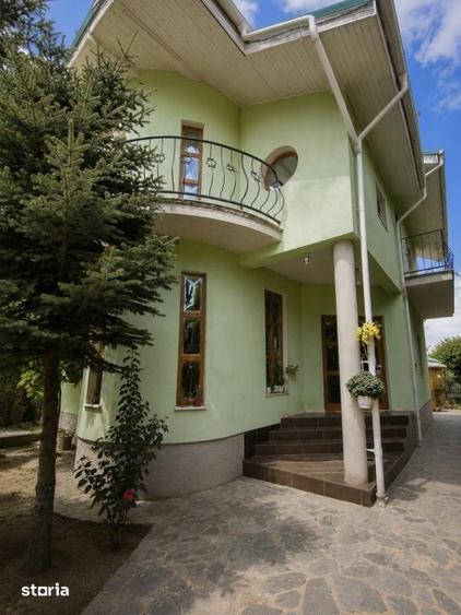 Vila P+1+M, 220 mp, teren 527 mp, zona Damila - 1