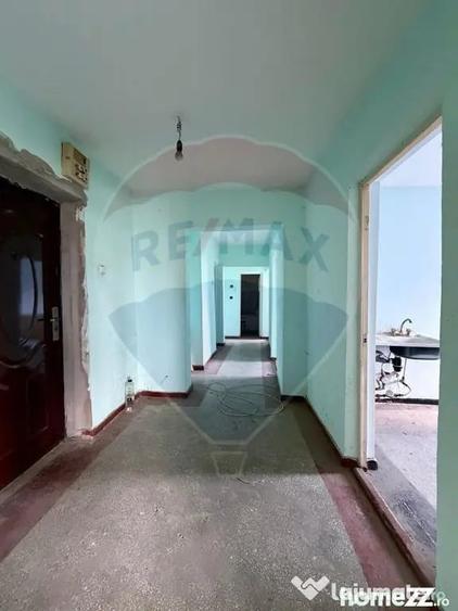Apartament cu 3 camere decomandat în Brăilei