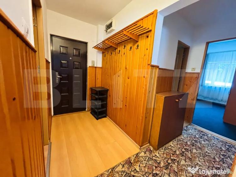 Apartament cu 3 camere decomandat în Bartolomeu