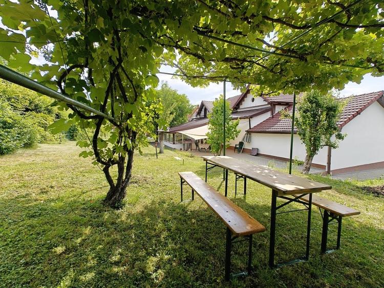 Casă individuală cu 5 camere cu Canalizare în Cisnădioara