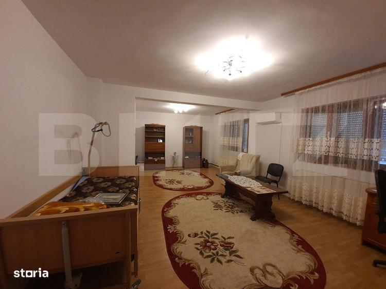 Casă cu 4 camere cu Teren 2022 Mp în Valea