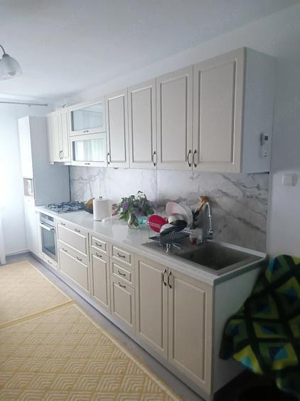 Apartament cu 3 camere decomandat în Moara de foc