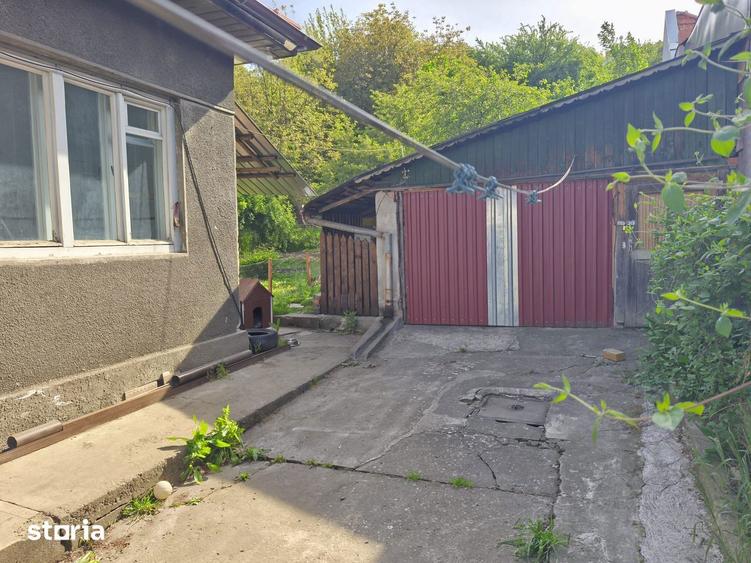Casa de locuit cu 3 camere, curte si garaj pe strada Budiului - 4