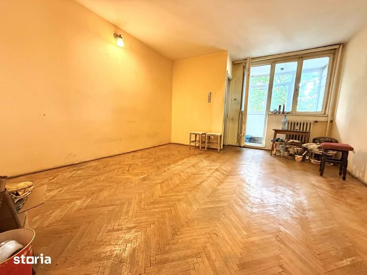 Garsonieră în Podu Roș