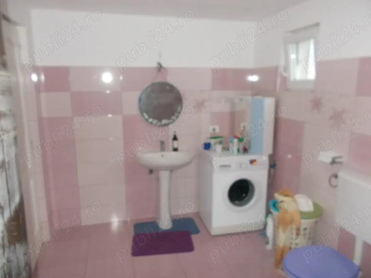 Casă cu 4 camere în Moșnița Veche