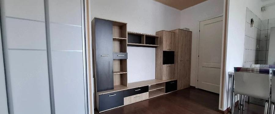 Apartament cu 2 camere decomandat în Sud