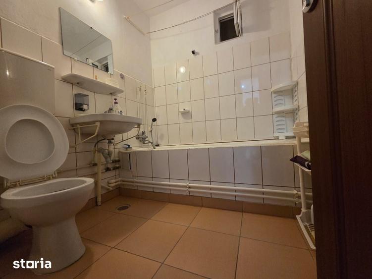 Apartament cu 3 camere decomandat în E3