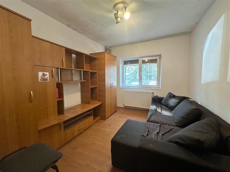 Apartament cu 3 camere decomandat, mobilat în Luncă