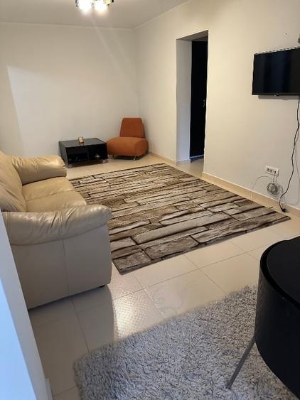 Apartament cu 2 camere semidecomandat în Crângași