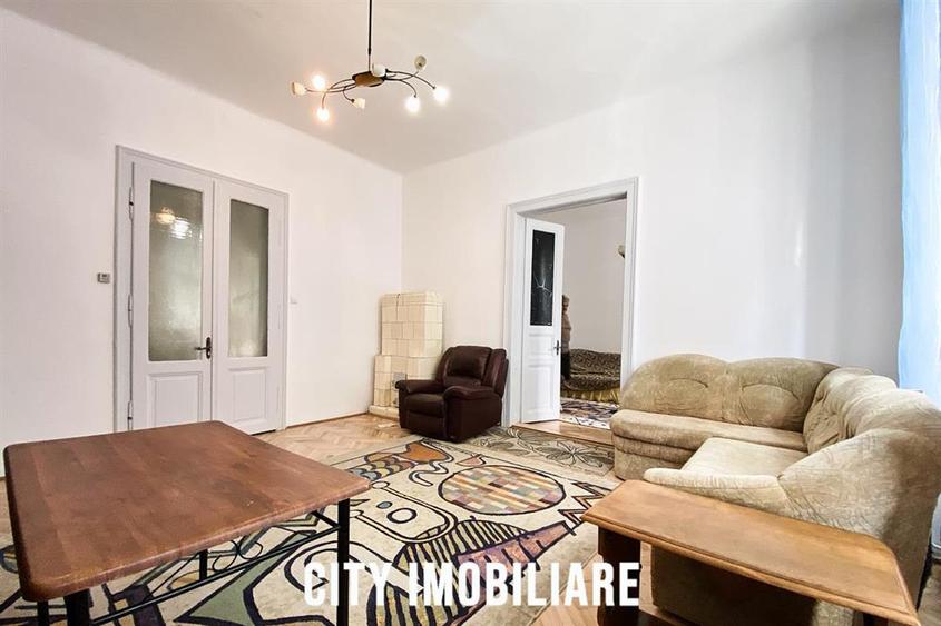 Apartament cu 4 camere circular, mobilat în Gruia