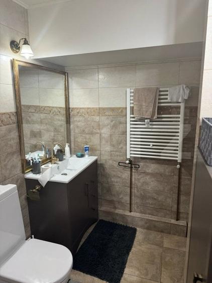 Apartament cu 4 camere decomandat, mobilat în Ultracentral