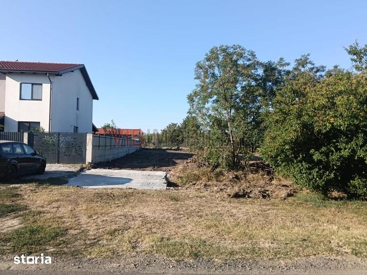 Teren de 735 mp, în Sânandrei