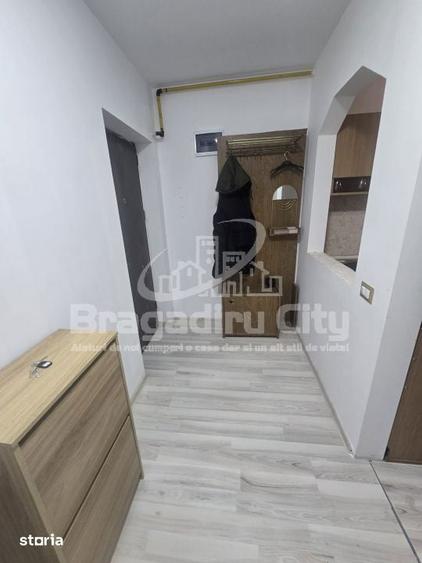 Apartament cu 4 camere în Ghencea