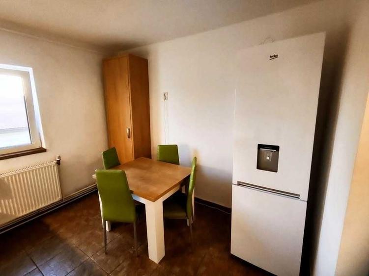 Apartament cu 2 camere decomandat în Lipovei