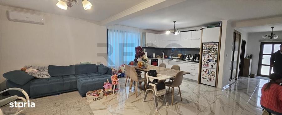 Casă cu 4 camere cu Teren 500 Mp în Sântandrei