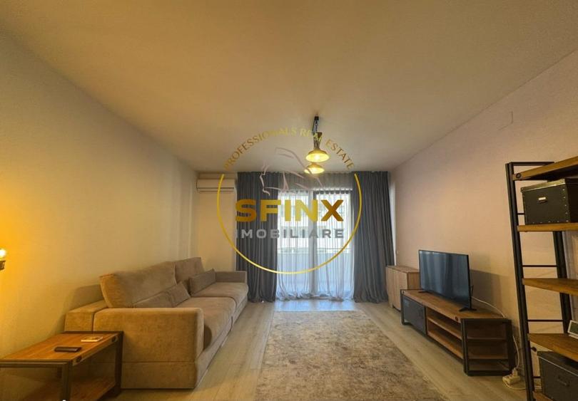 Apartament cu 3 camere semidecomandat, mobilat în Unirii