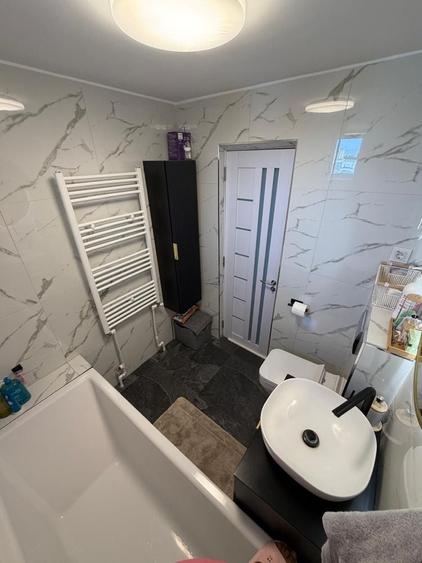 Apartament cu 2 camere decomandat în Exterior Vest