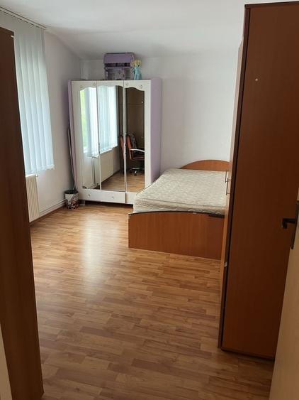 Casă cu 3 camere cu Teren 200 Mp în Iris