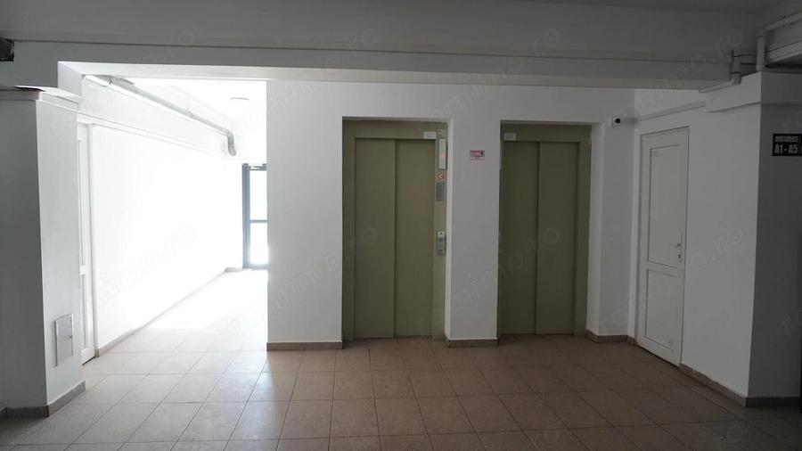 Garsonieră decomandată în Central