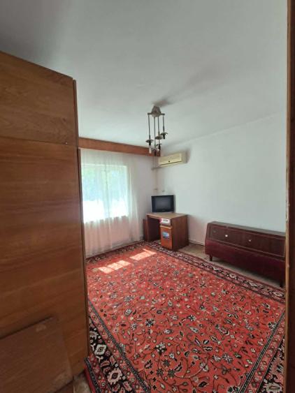Apartament cu 3 camere decomandat în Dorobanți 2