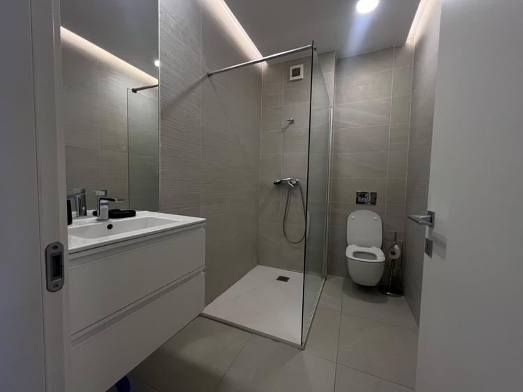 Garsonieră decomandată în Central