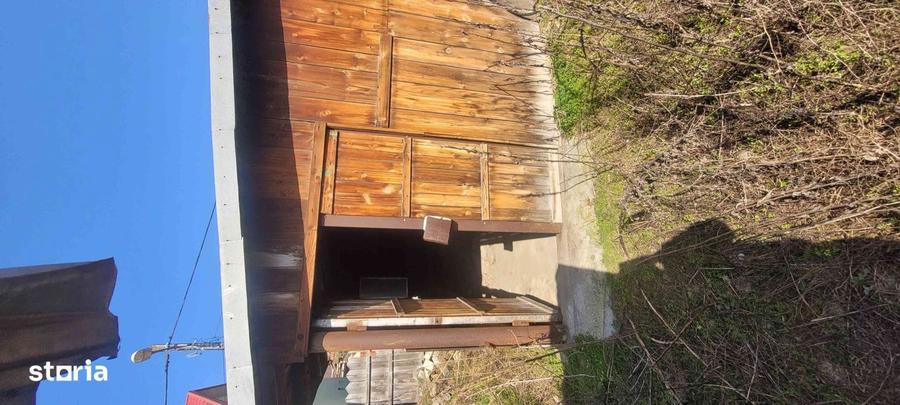 Teren de 330 mp, în Central