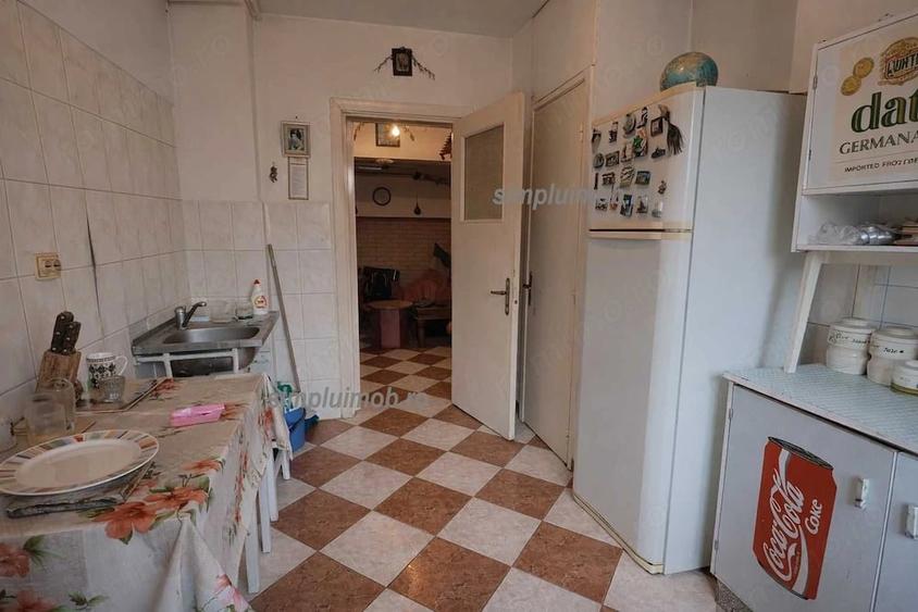 Apartament cu 3 camere decomandat în Alexandru Obregia