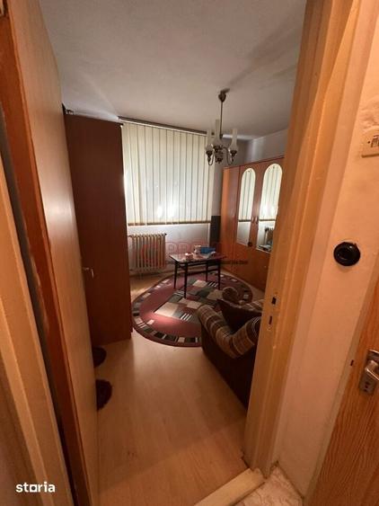 Apartament cu 3 camere decomandat în Giurgiului