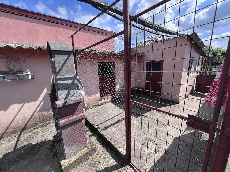 Casă cu 3 camere cu Teren 838 Mp în Fratelia