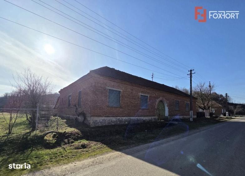 Casă cu 4 camere în Livada