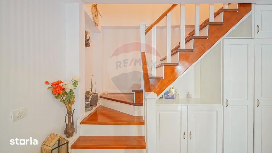 Apartament cu 2 camere, mobilat în Schei
