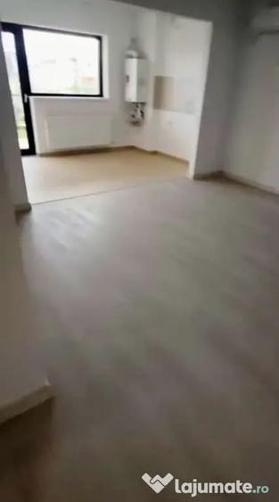 Apartament cu 2 camere semidecomandat în Titan