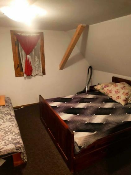 Casă cu 3 camere în Sântimbru