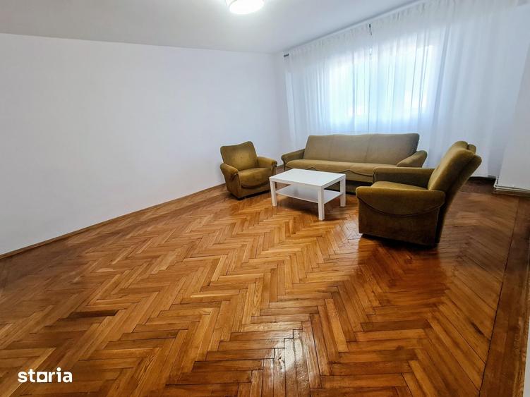 Apartament cu 2 camere decomandat în Independenței