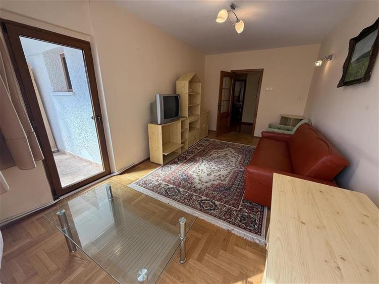 Apartament cu 4 camere decomandat în Ultracentral