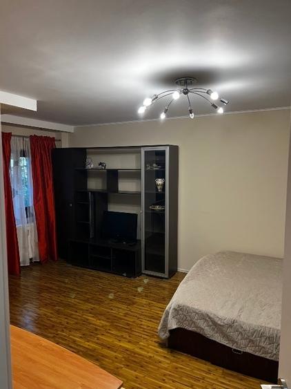 Garsonieră decomandată în Lujerului