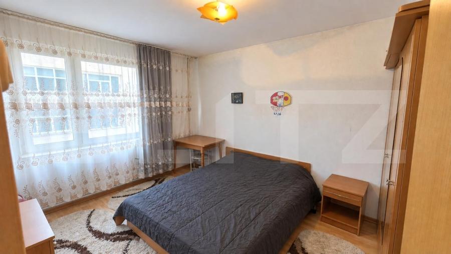 Apartament cu 2 camere semidecomandat, mobilat în Gojdu