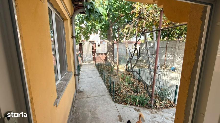 Casă cu 3 camere cu Canalizare în Lascăr Catargiu