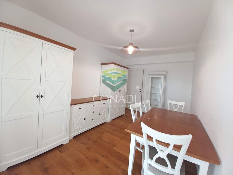 Apartament cu 4 camere decomandat, mobilat în Băneasa