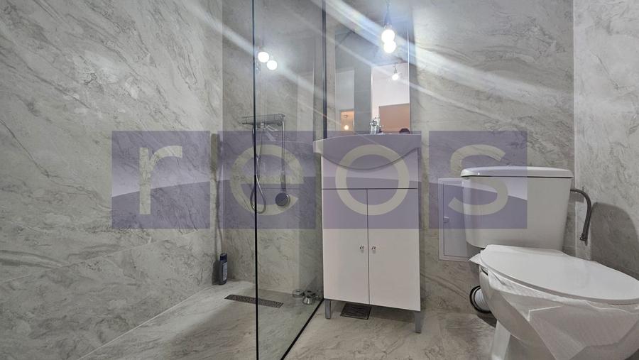 Apartament cu 3 camere decomandat în Valea Oltului
