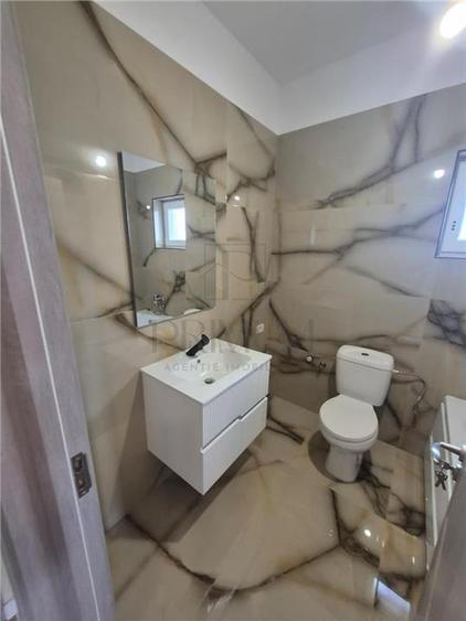 Duplex cu 4 camere cu Canalizare în Ghiroda