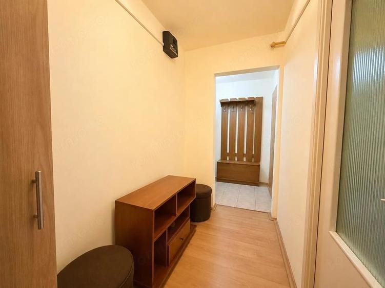 Apartament cu 2 camere semidecomandat în Aradului