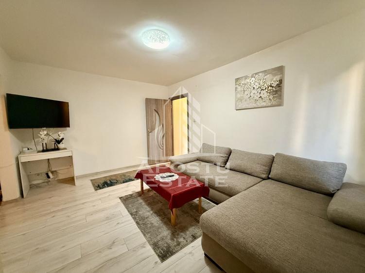 Apartament cu 2 camere semidecomandat, mobilat în Complex Studențesc