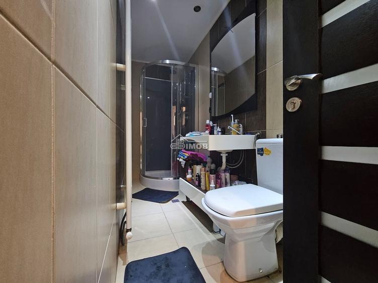 Apartament cu 2 camere decomandat, mobilat în Ultracentral