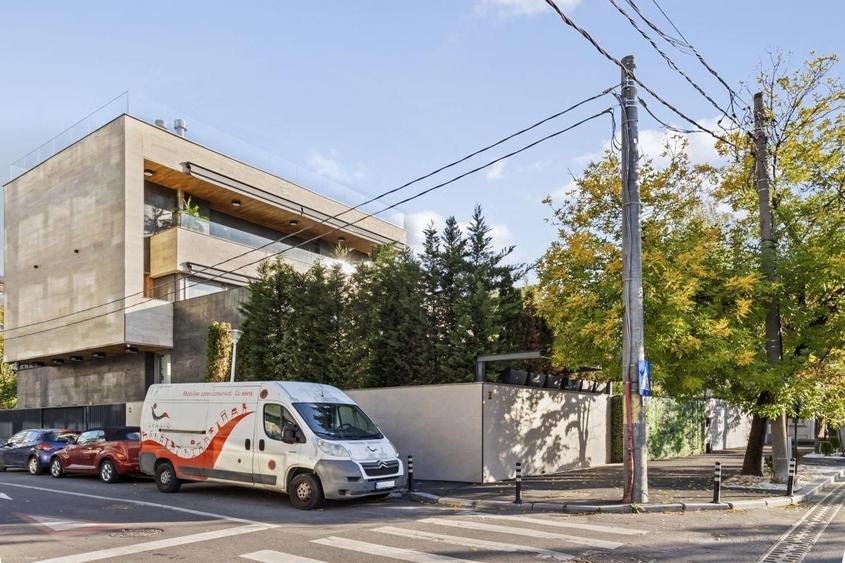 Casă individuală cu 6 camere cu Piscina în Floreasca
