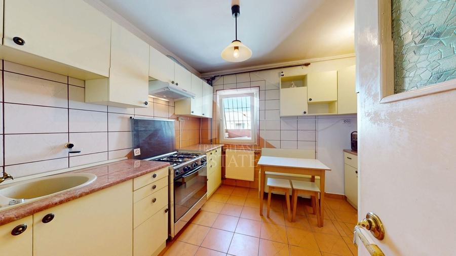 Apartament cu 3 camere decomandat, mobilat în Doamna Ghica