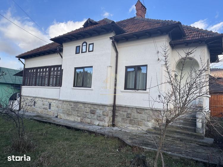 Casă cu 4 camere cu Teren 3489 Mp în Lerești