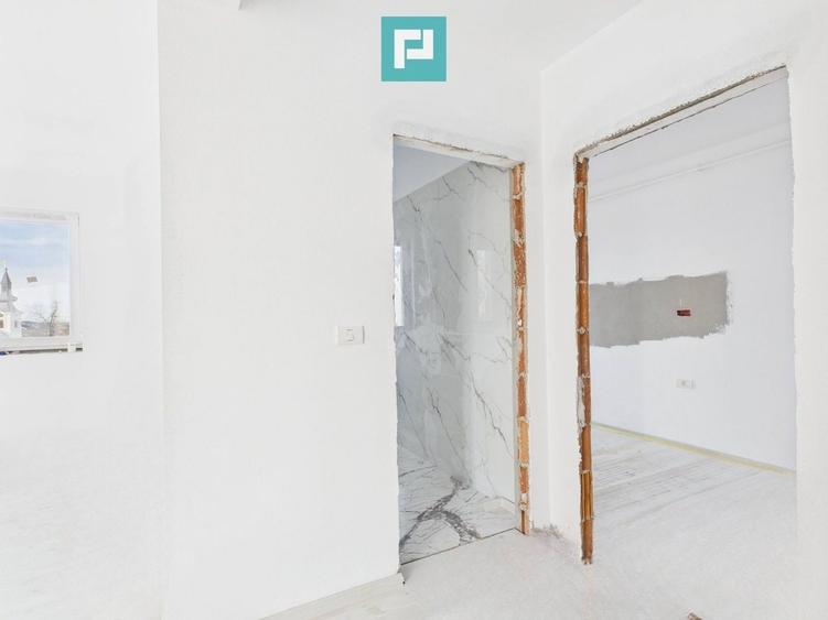Penthouse cu 2 camere decomandat în Chișoda